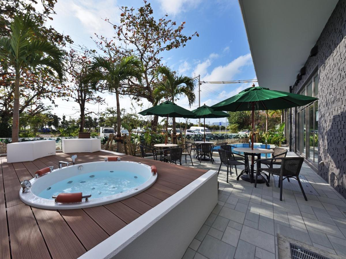 Green Rich Hotel Okinawa Nago Kültér fotó